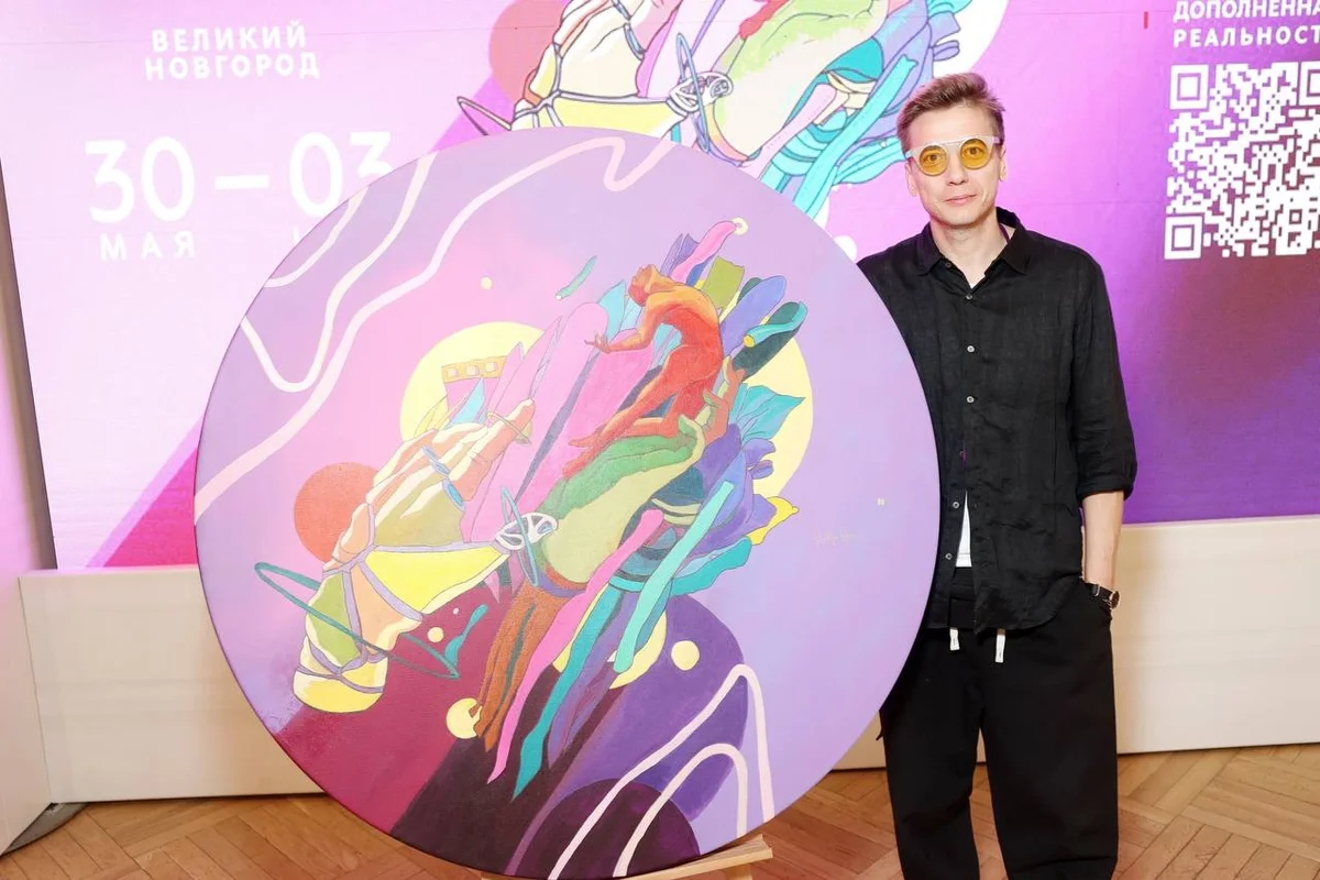 На фестивале молодого кино «Новое движение» открылась выставка «Связь времен» и состоялся круглый стол «Большое кино и